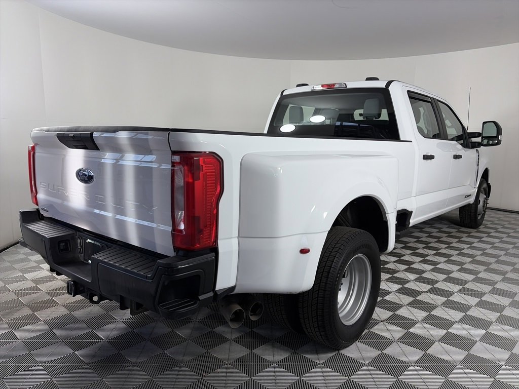 Used 2023 Ford F350 XL image 7