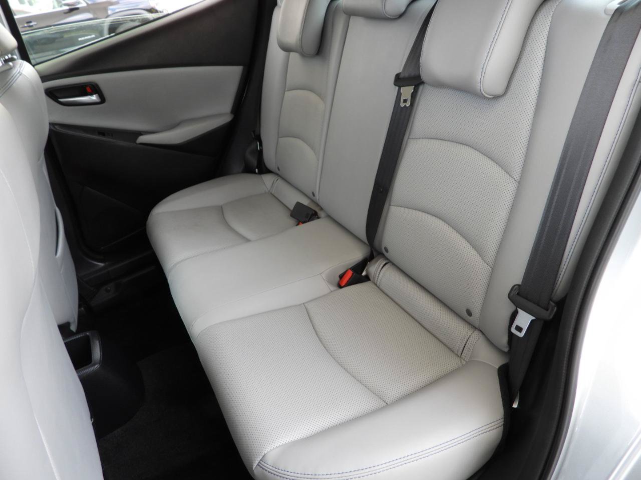 Used 2020 Toyota Yaris XLE FWD image 34