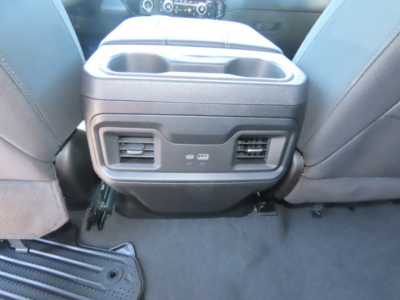 Used 2024 Chevrolet Silverado 1500 LT RWD image 19