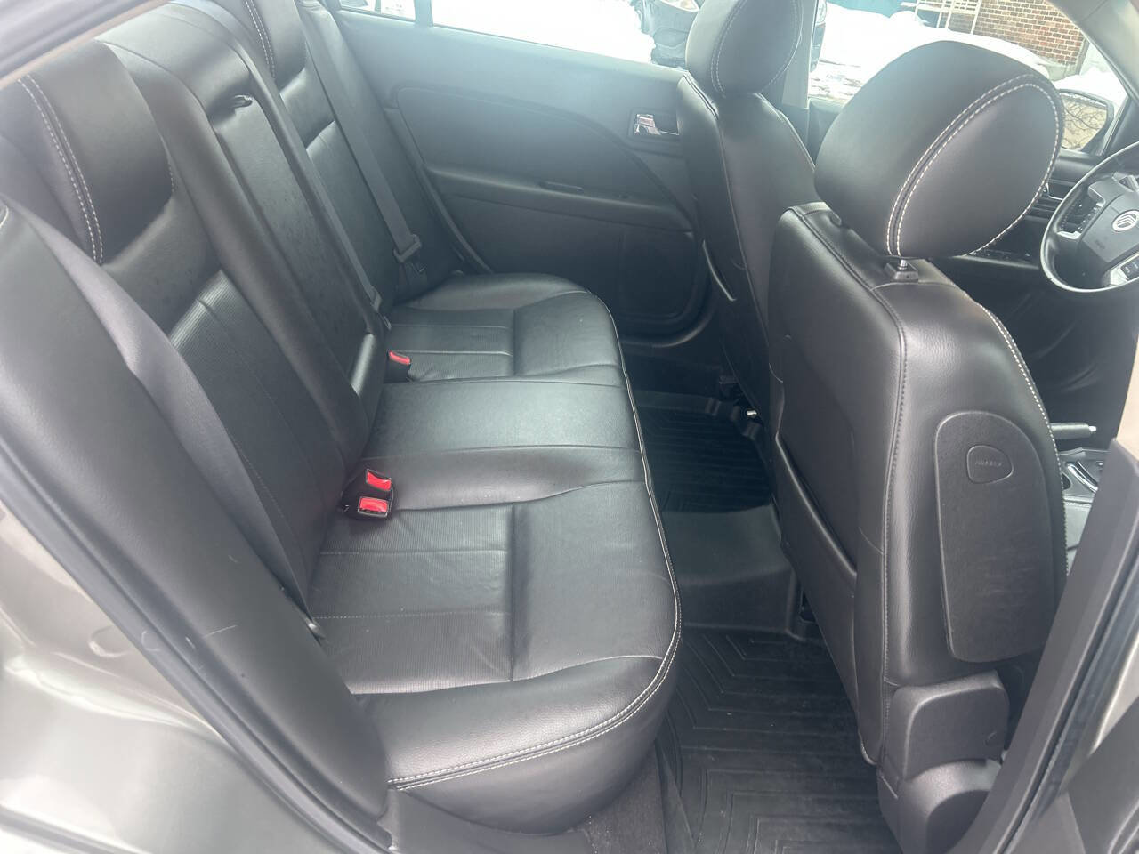 Used 2008 Mercury Milan Premier image 28