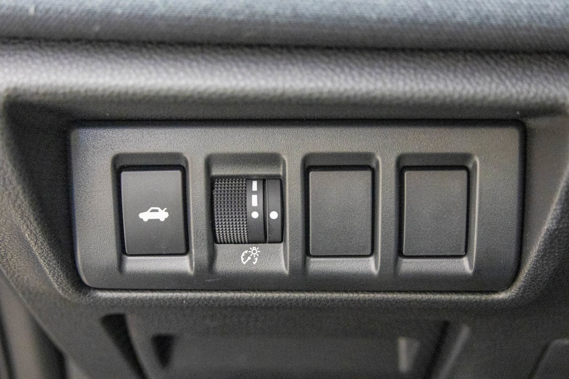 Used 2025 Subaru Legacy Premium AWD/4WD image 32