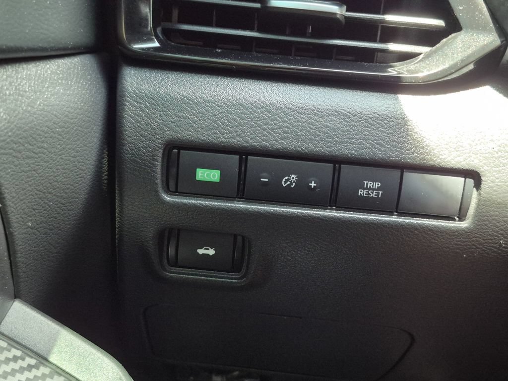 Used 2024 Nissan Sentra SV w/ All-Weather Package FWD image 9
