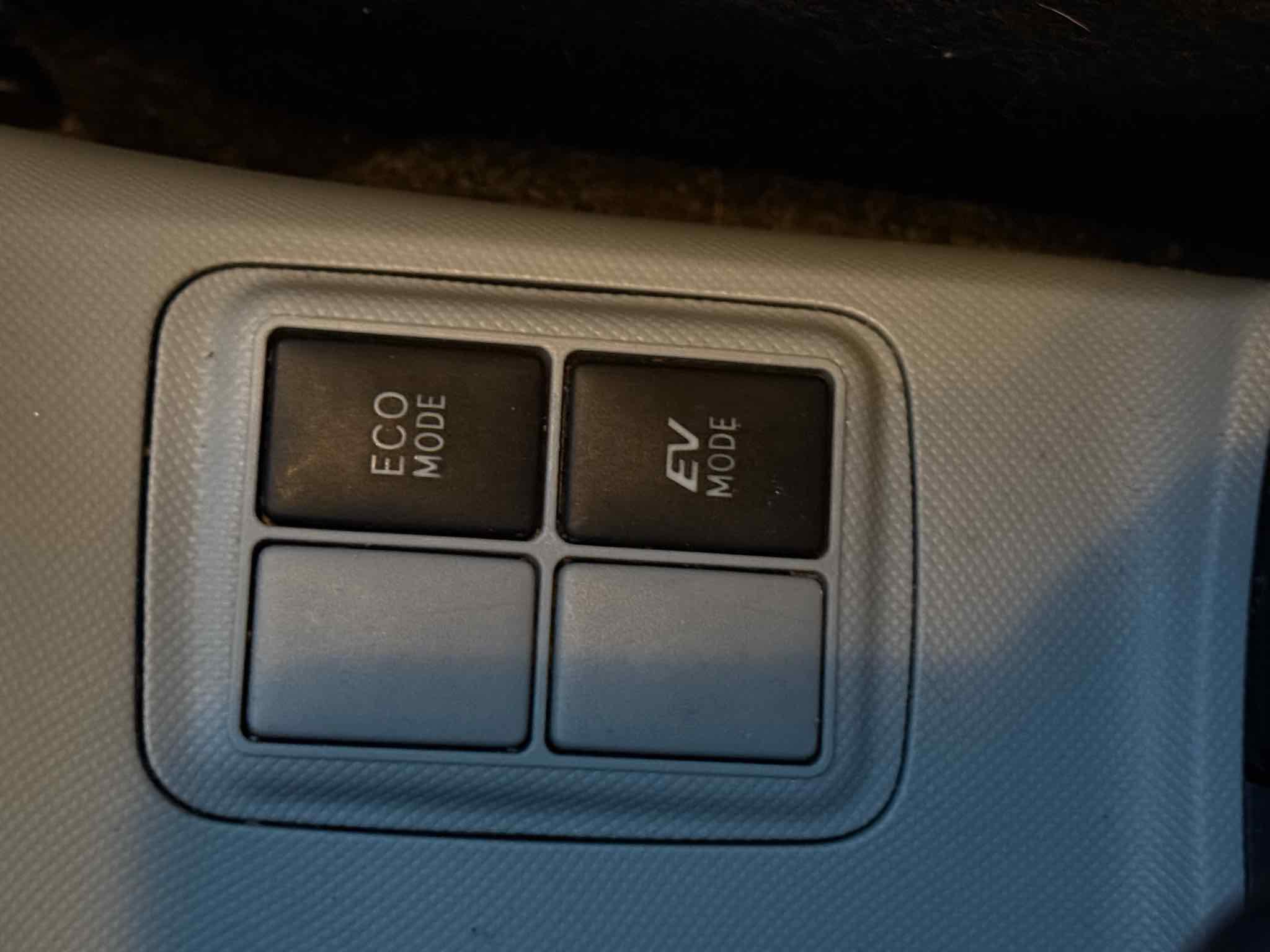 Used 2014 Toyota Prius C Two FWD image 74