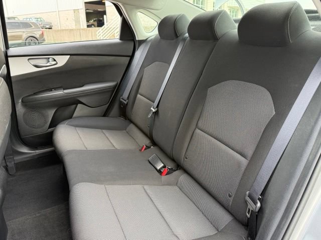 Used 2024 Kia Forte LXS w/ LXS Technology Package FWD image 21