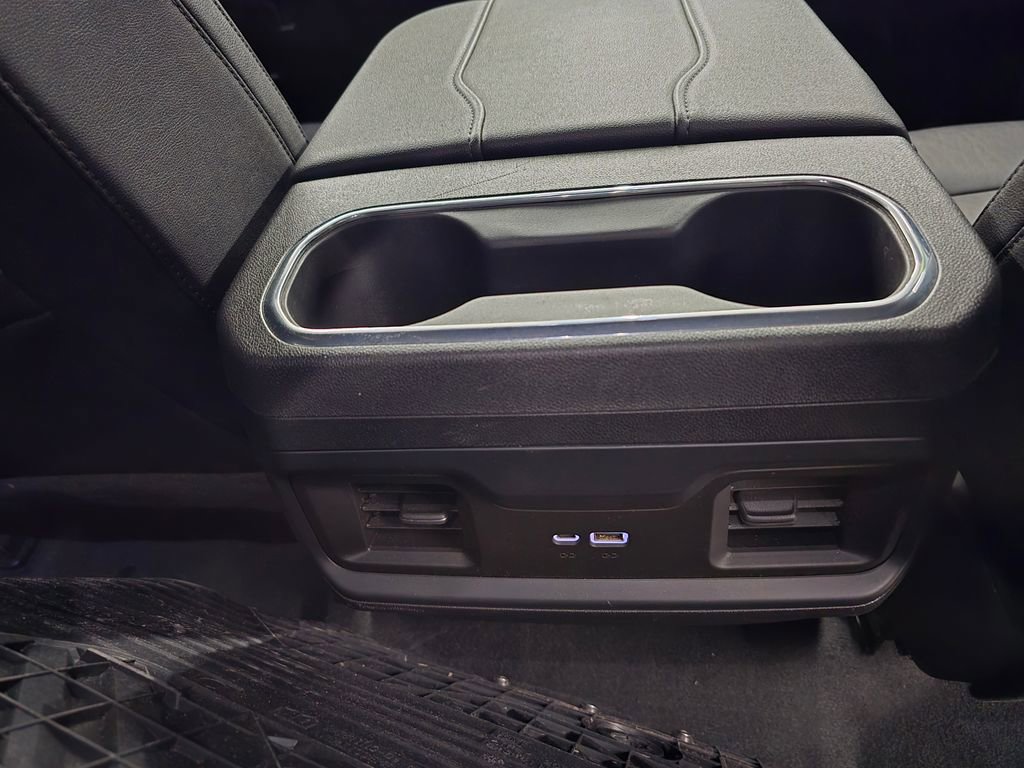 Used 2025 Chevrolet Silverado 1500 RST image 38