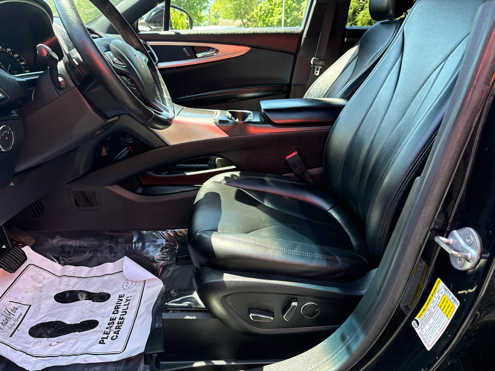 Used 2017 Lincoln MKX Premiere FWD image 11