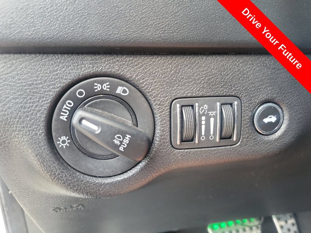 Used 2020 Dodge Charger Scat Pack w/ Plus Group RWD image 17