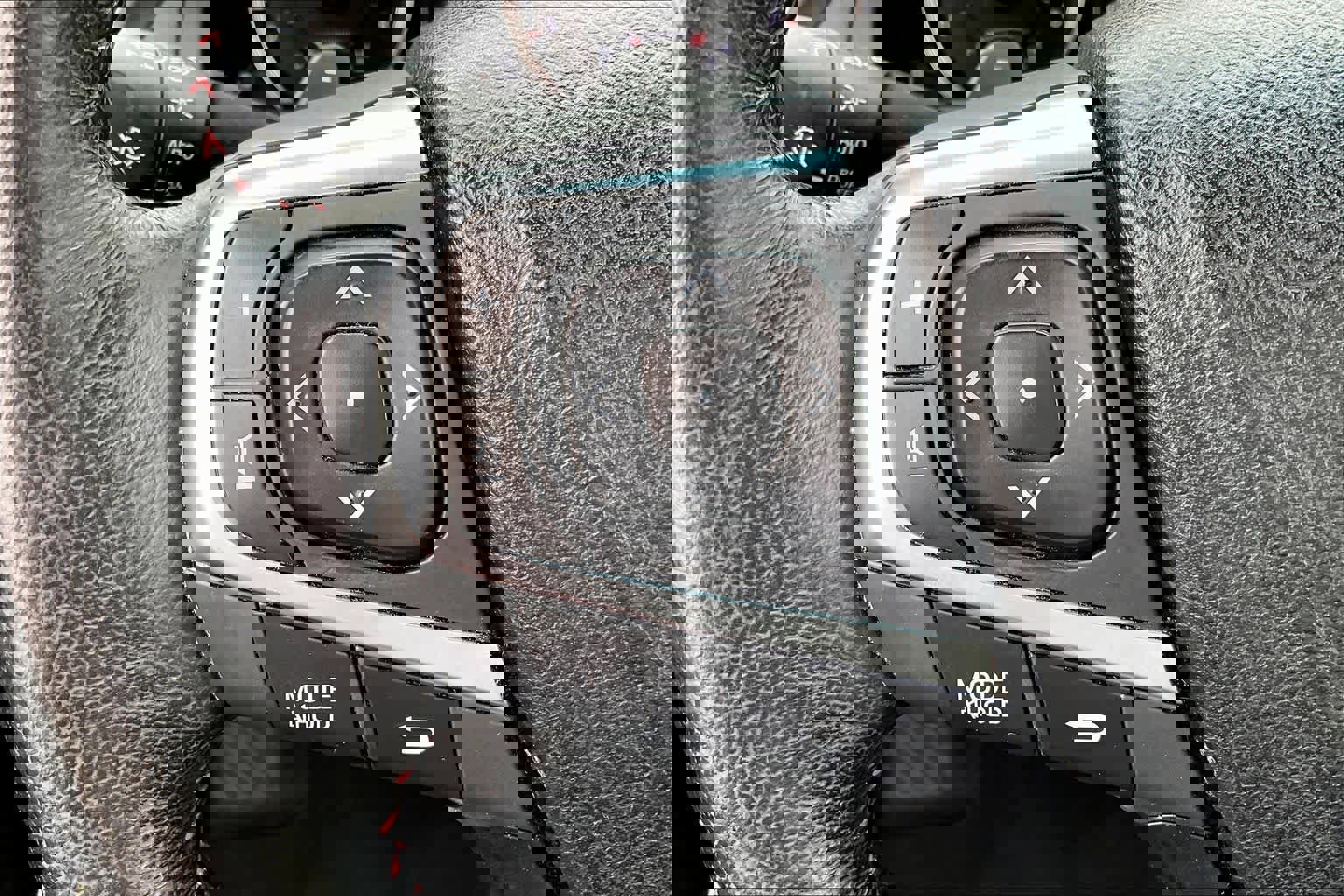 Used 2016 Toyota Camry XSE image 21