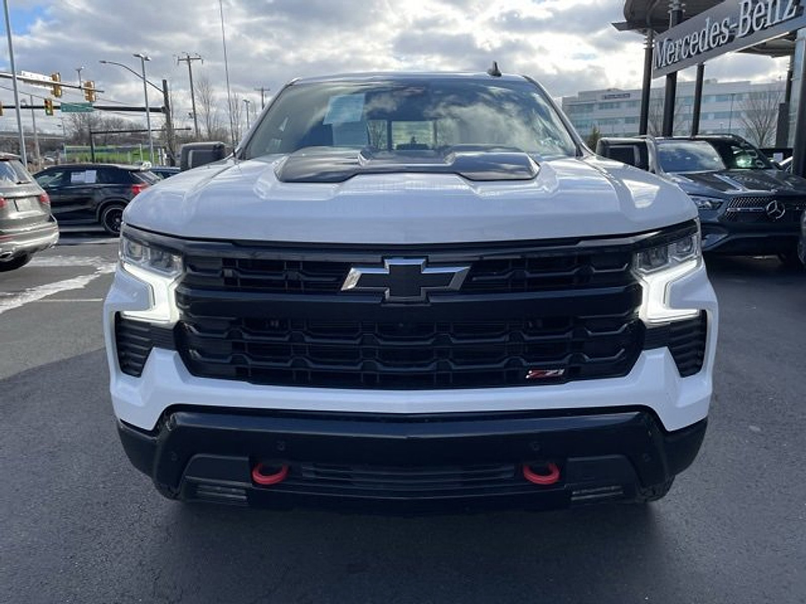 Used 2024 Chevrolet Silverado 1500 LT Trail Boss w/ LT Trail Boss Premium Package image 2