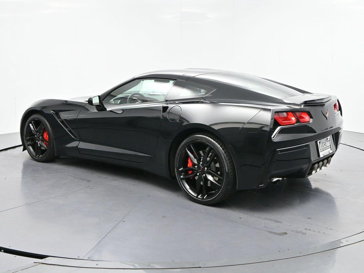 Used 2019 Chevrolet Corvette Stingray Coupe w/ Carbon Flash Badge Package RWD image 4