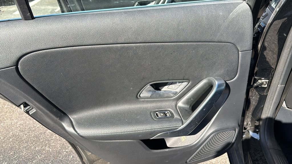 Used 2021 Mercedes-Benz A 220 4MATIC image 19