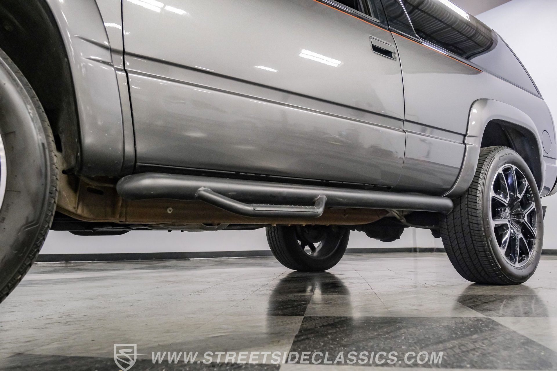 Used 1995 Chevrolet Tahoe 4WD 2-Door image 21