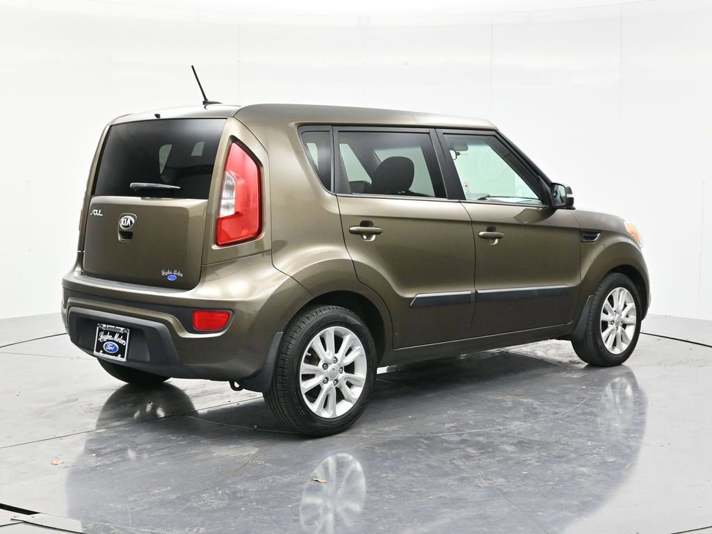 Used 2013 Kia Soul + image 5