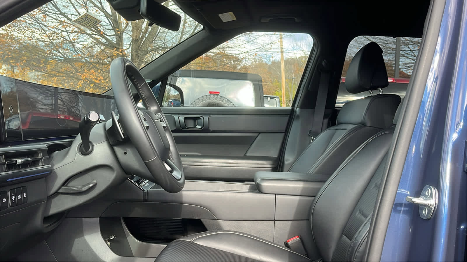 Used 2025 Hyundai Santa Fe Calligraphy image 10