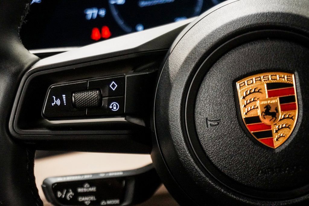 Used 2022 Porsche Taycan 4 Cross Turismo image 30