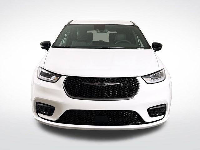 New 2026 Chrysler Pacifica Select video 2