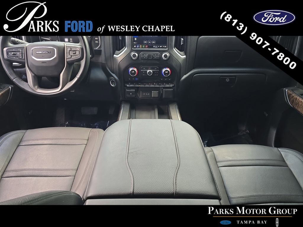 Used 2023 GMC Sierra 2500 Denali w/ Denali Black Diamond Edition AWD/4WD image 10