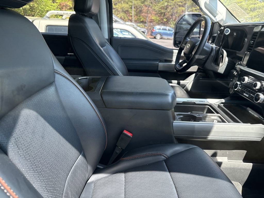 Used 2025 Ford F350 Lariat w/ Chrome Package AWD/4WD image 21