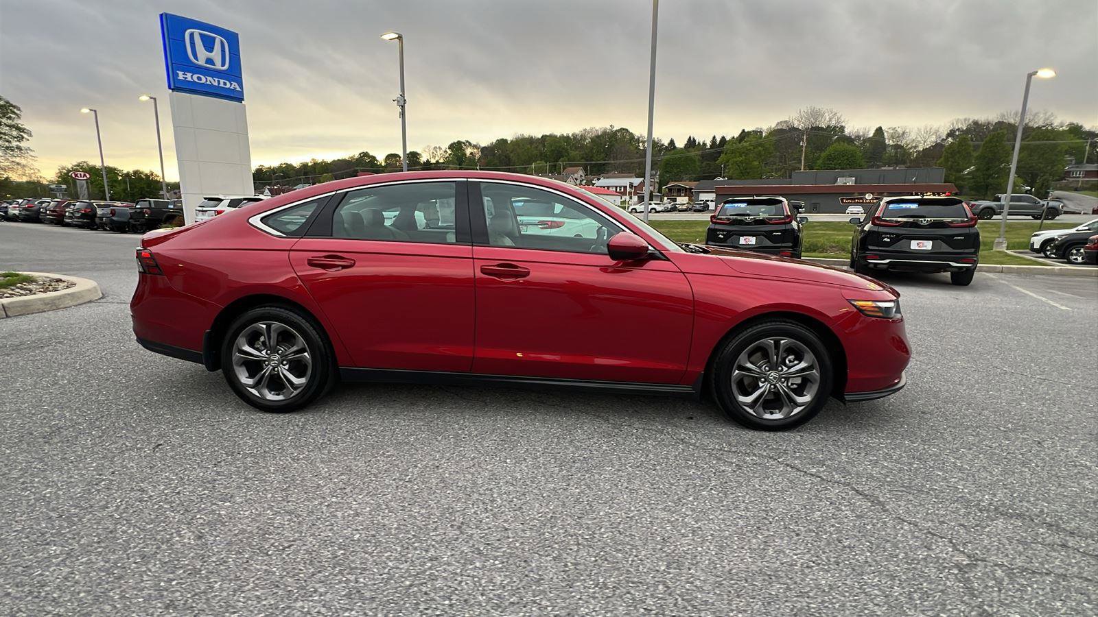 Used 2024 Honda Accord EX image 3
