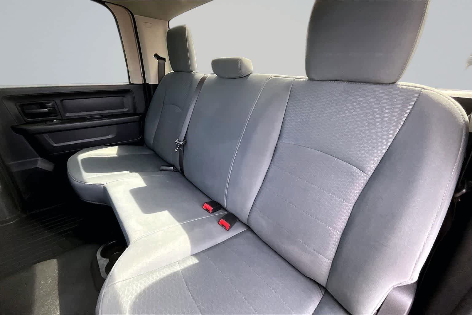 Used 2017 RAM 2500 Tradesman w/ Chrome Appearance Group AWD/4WD image 13