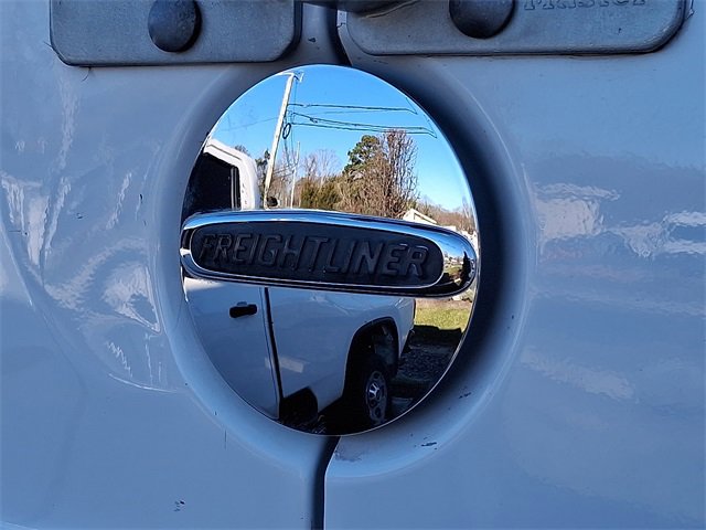 Used 2014 Freightliner Sprinter 2500 image 32