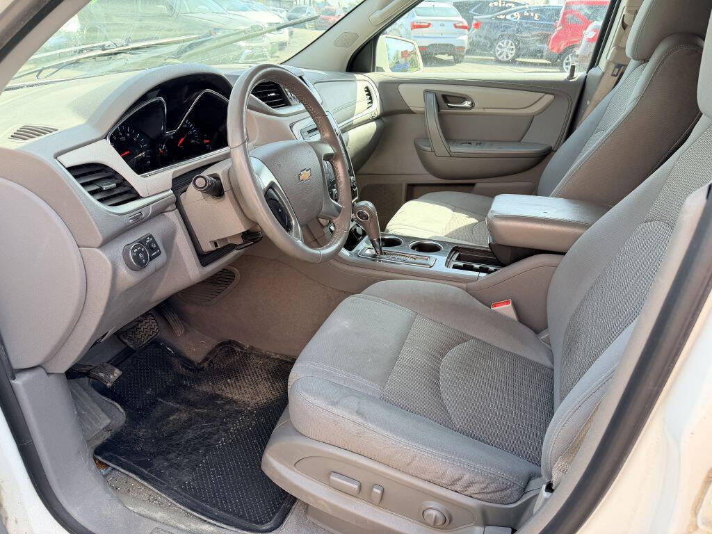 Used 2013 Chevrolet Traverse LT AWD/4WD image 11