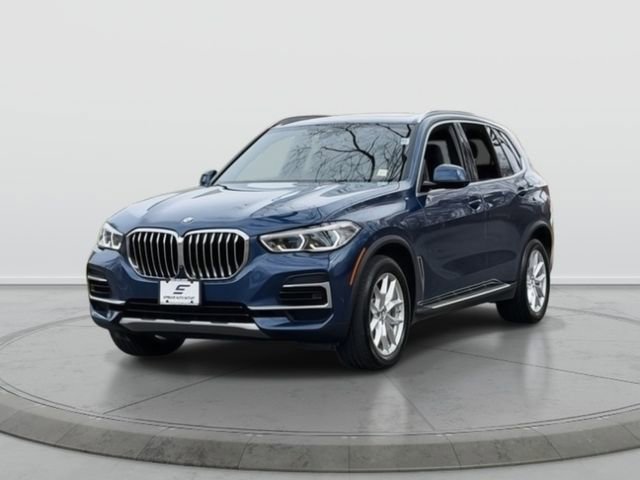 Used 2023 BMW X5 xDrive40i w/ Executive Package image 3