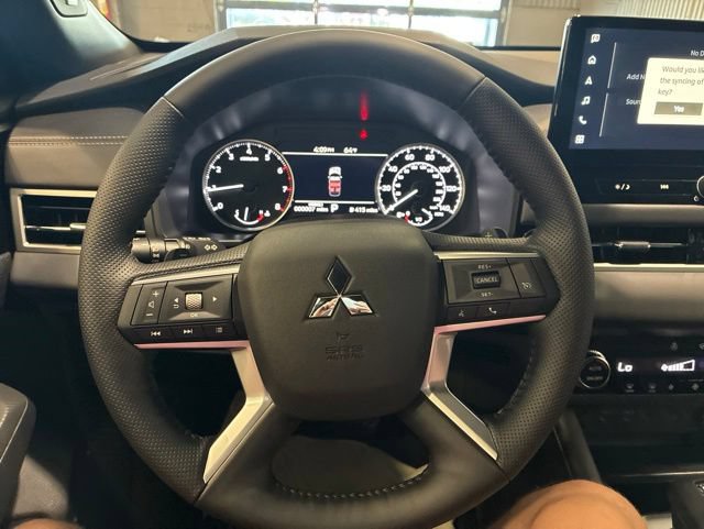 New 2026 Mitsubishi Outlander LE AWD/4WD image 17