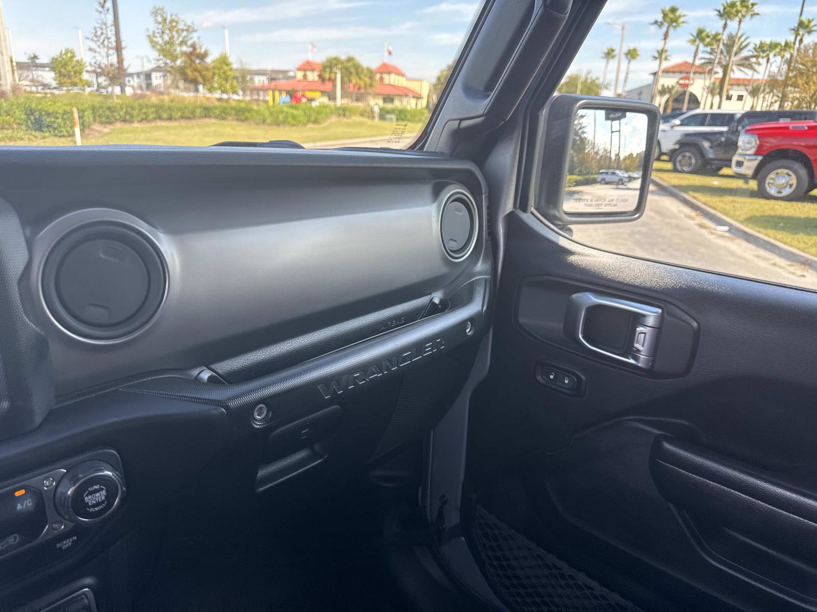 Used 2021 Jeep Wrangler Unlimited Sport image 24
