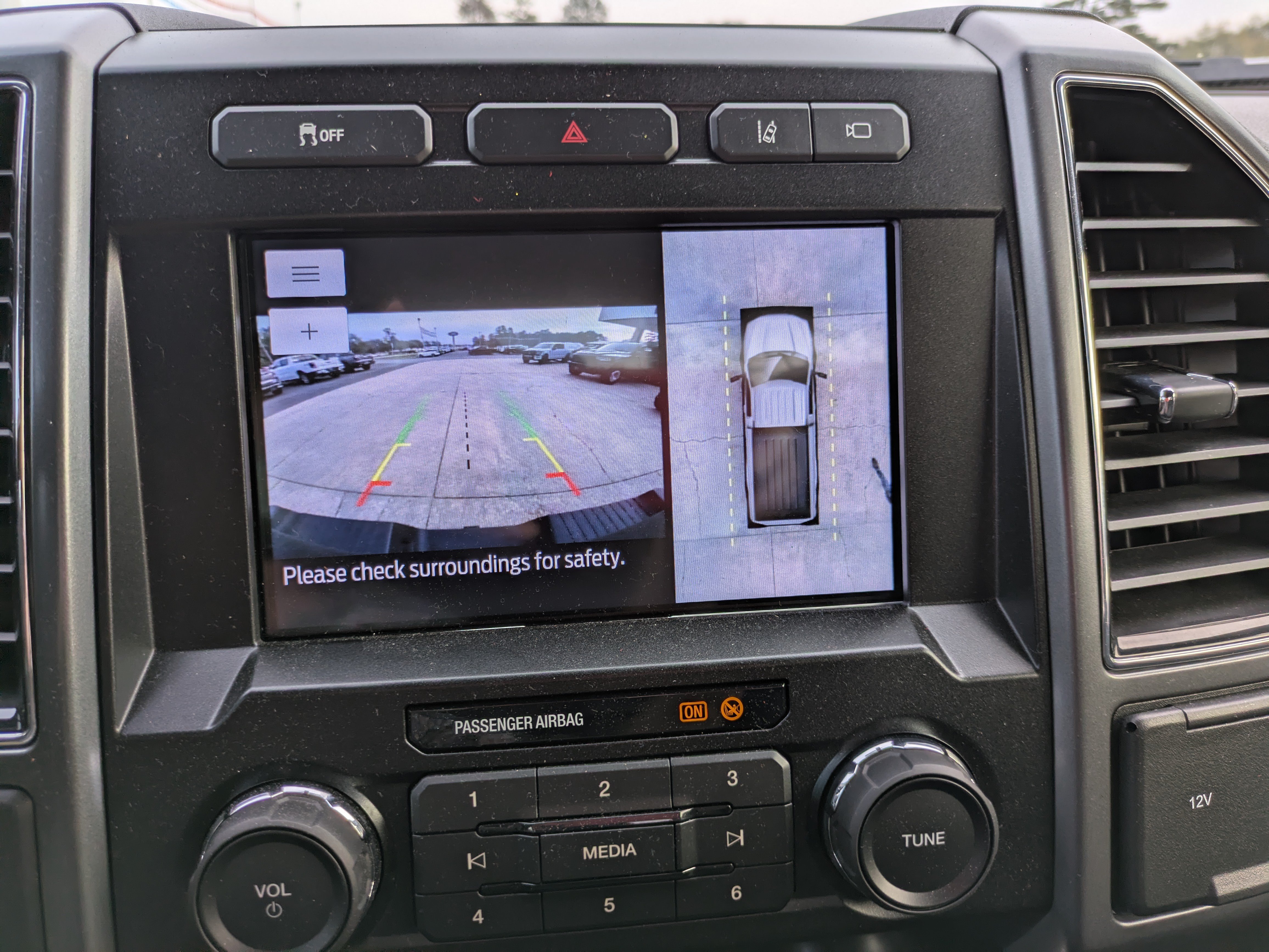 Used 2022 Ford F250 XLT w/ XLT Value Package RWD image 27