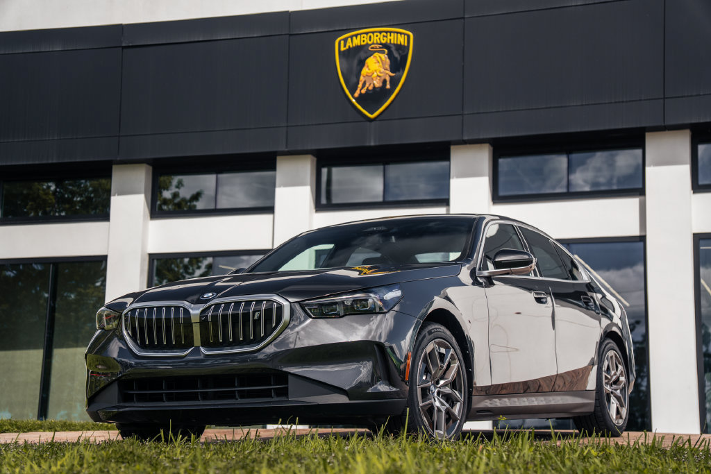 Used 2024 BMW i5 eDrive40i w/ Premium Package