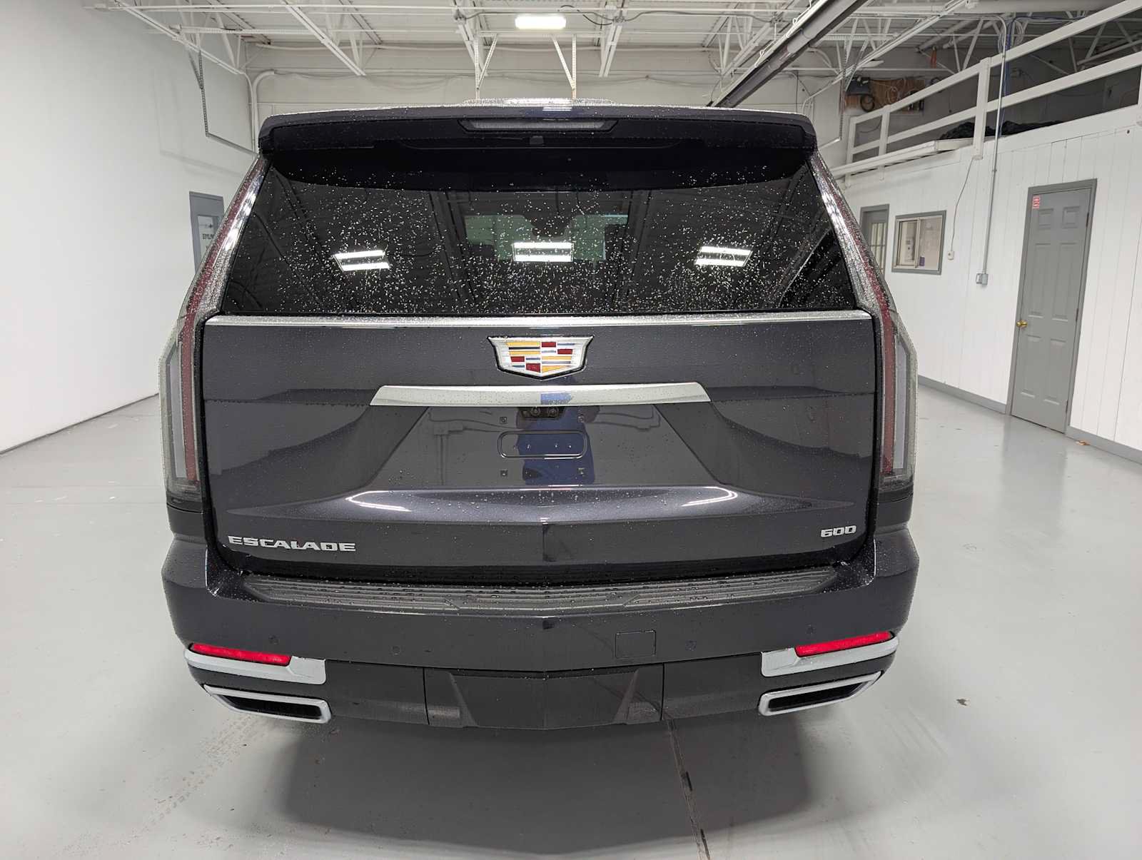 New 2026 Cadillac Escalade ESV Platinum Luxury AWD/4WD image 8