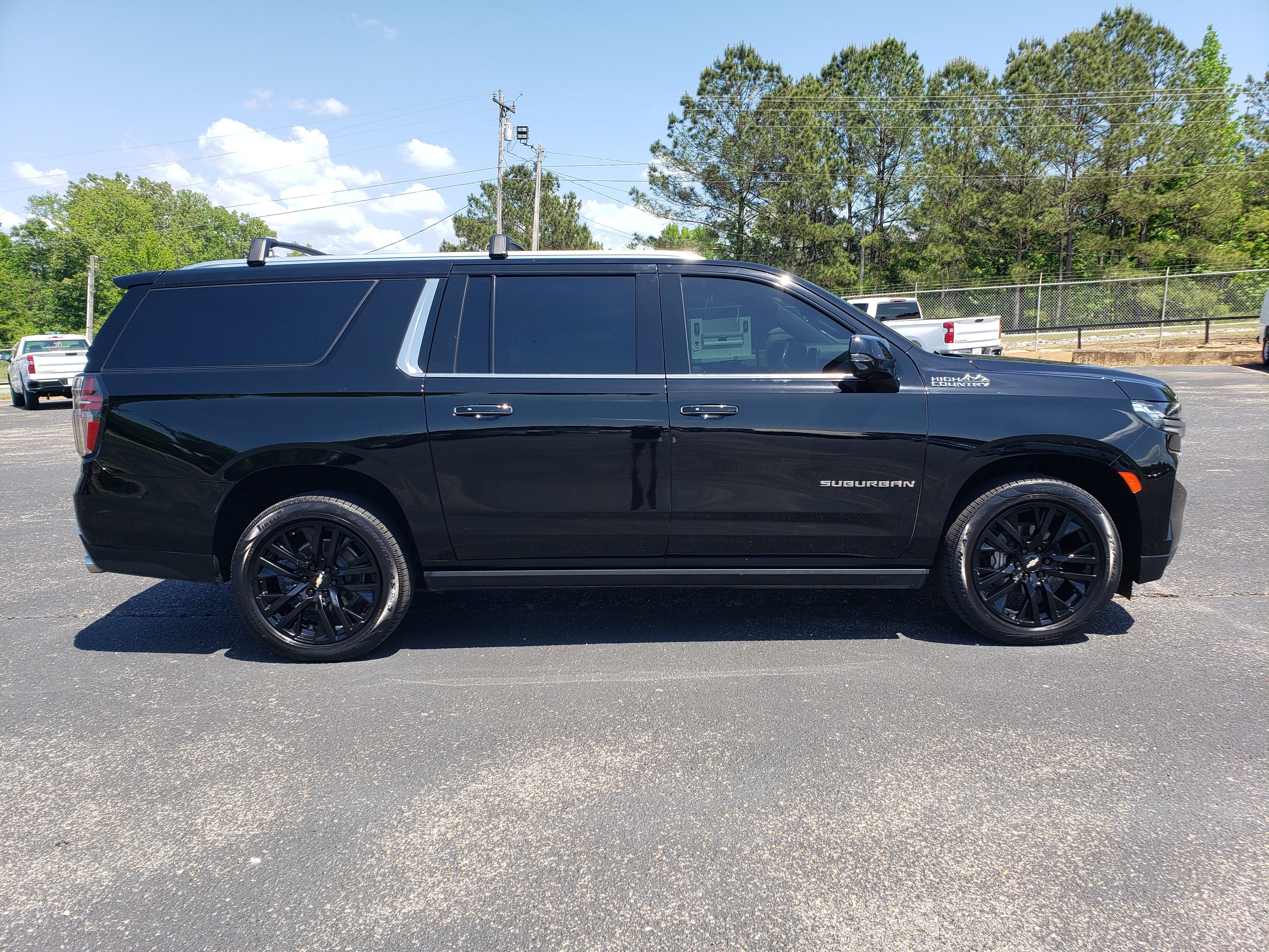 Used 2021 Chevrolet Suburban High Country image 5