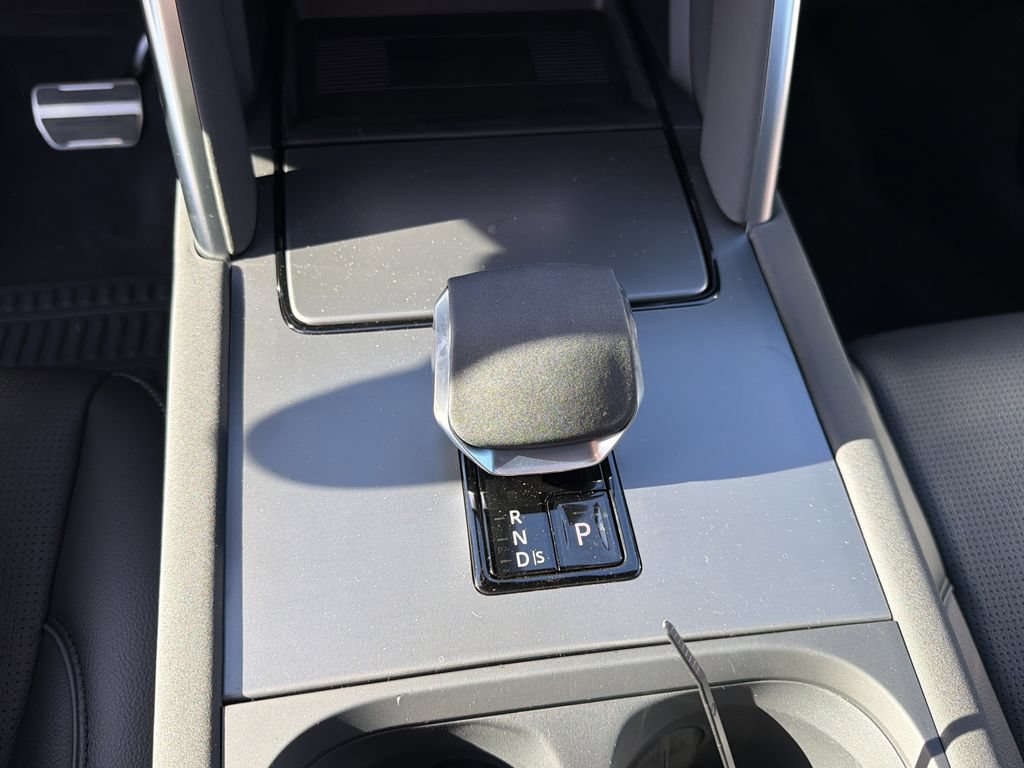 New 2026 Land Rover Discovery Sport Landmark AWD/4WD image 28