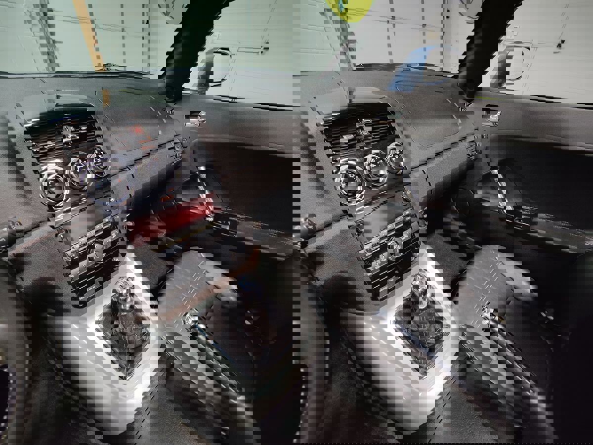 Used 2008 Saturn Sky Red Line image 24