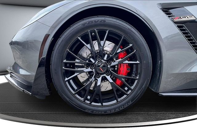 Used 2015 Chevrolet Corvette Z06 w/ 2LZ Preferred Equipment Group image 29