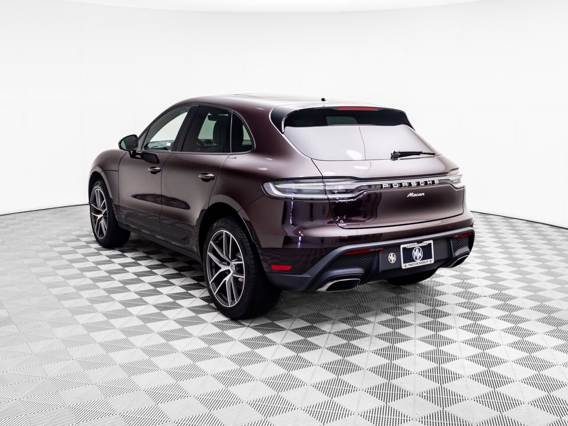 New 2026 Porsche Macan image 3