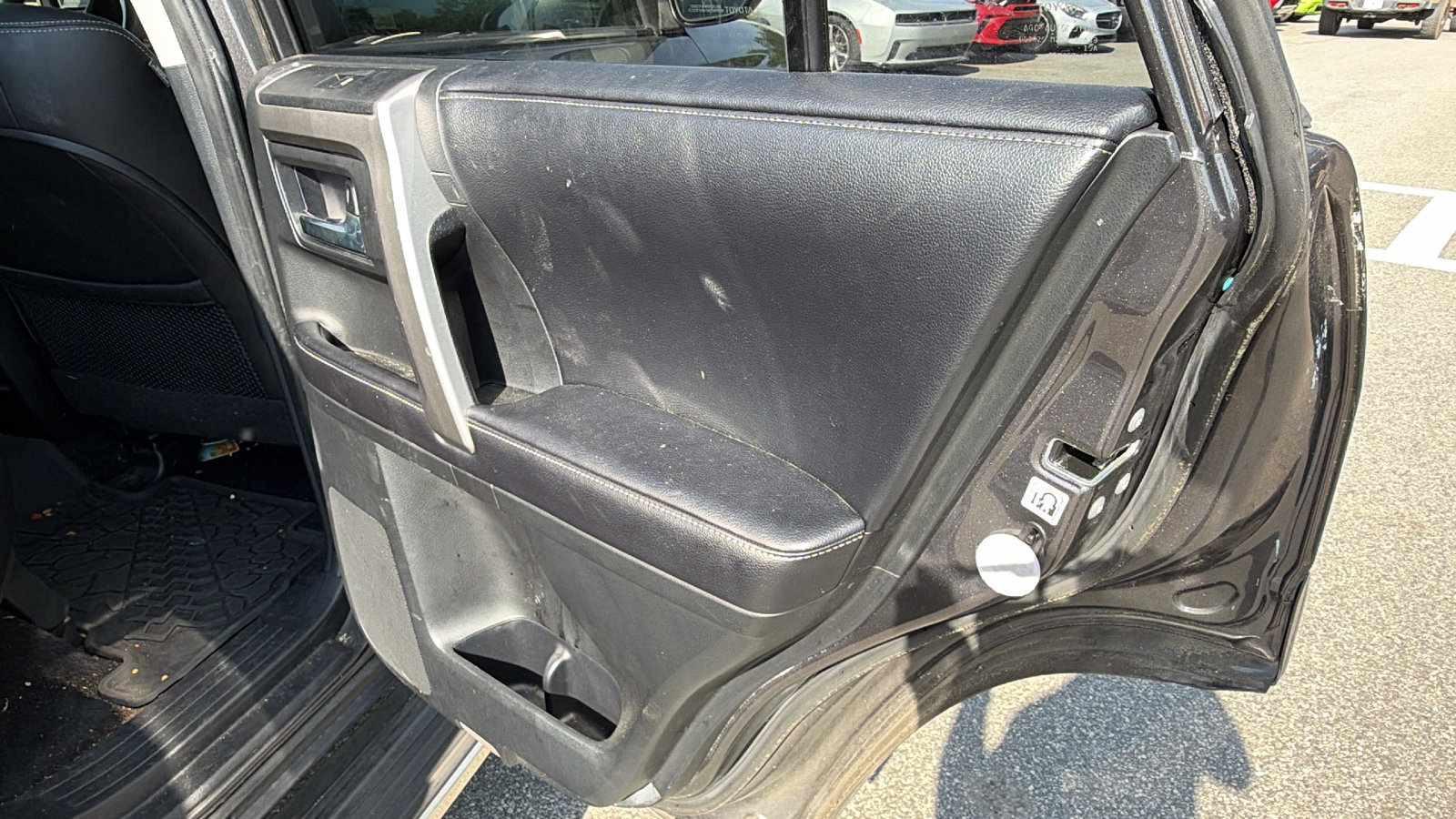 Used 2016 Toyota 4Runner SR5 Premium RWD image 23