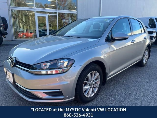 Used 2019 Volkswagen Golf S image 2
