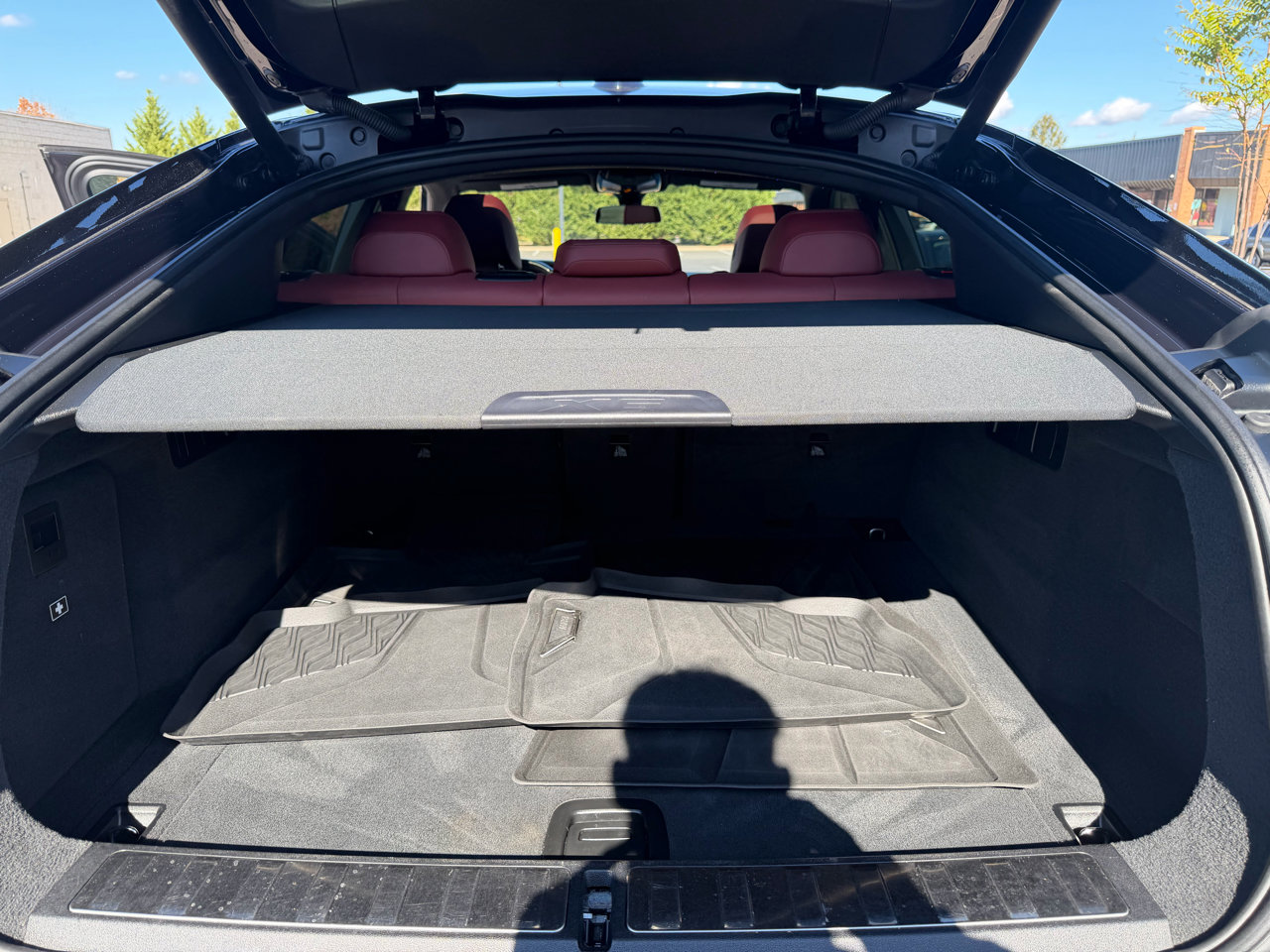 Used 2021 BMW X6 xDrive40i w/ Premium Essential Package image 31