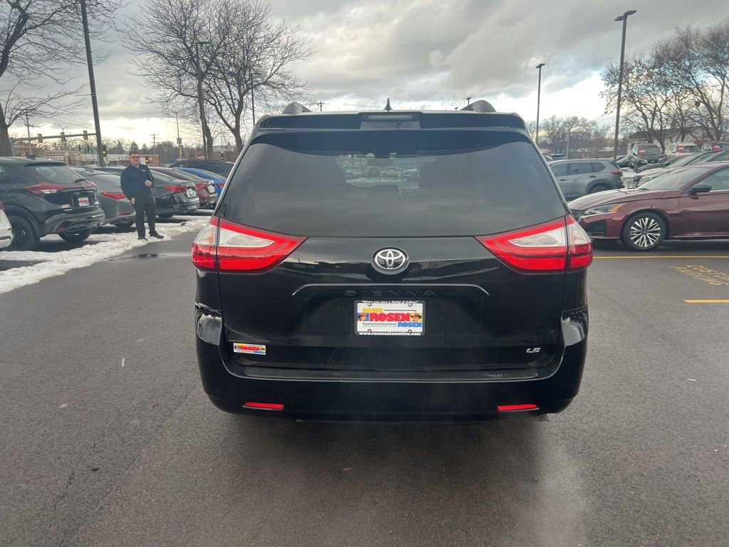 Used 2019 Toyota Sienna LE image 41