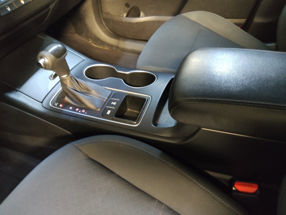 Used 2016 Kia Sorento LX image 26