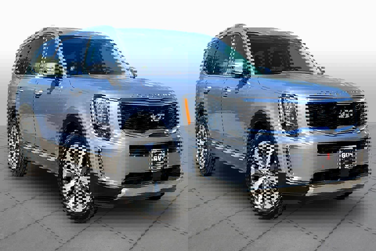 Used 2022 Kia Telluride EX w/ EX Premium Package AWD/4WD image 3