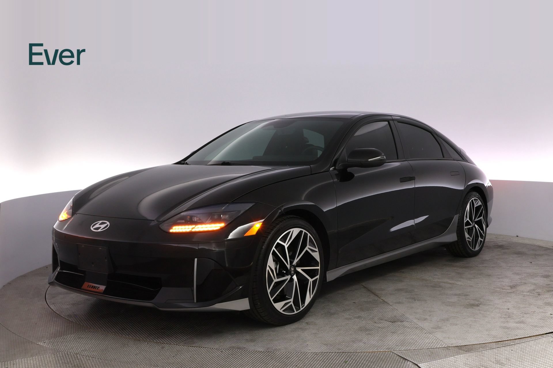 Used 2024 Hyundai Ioniq 6 SEL RWD image 2