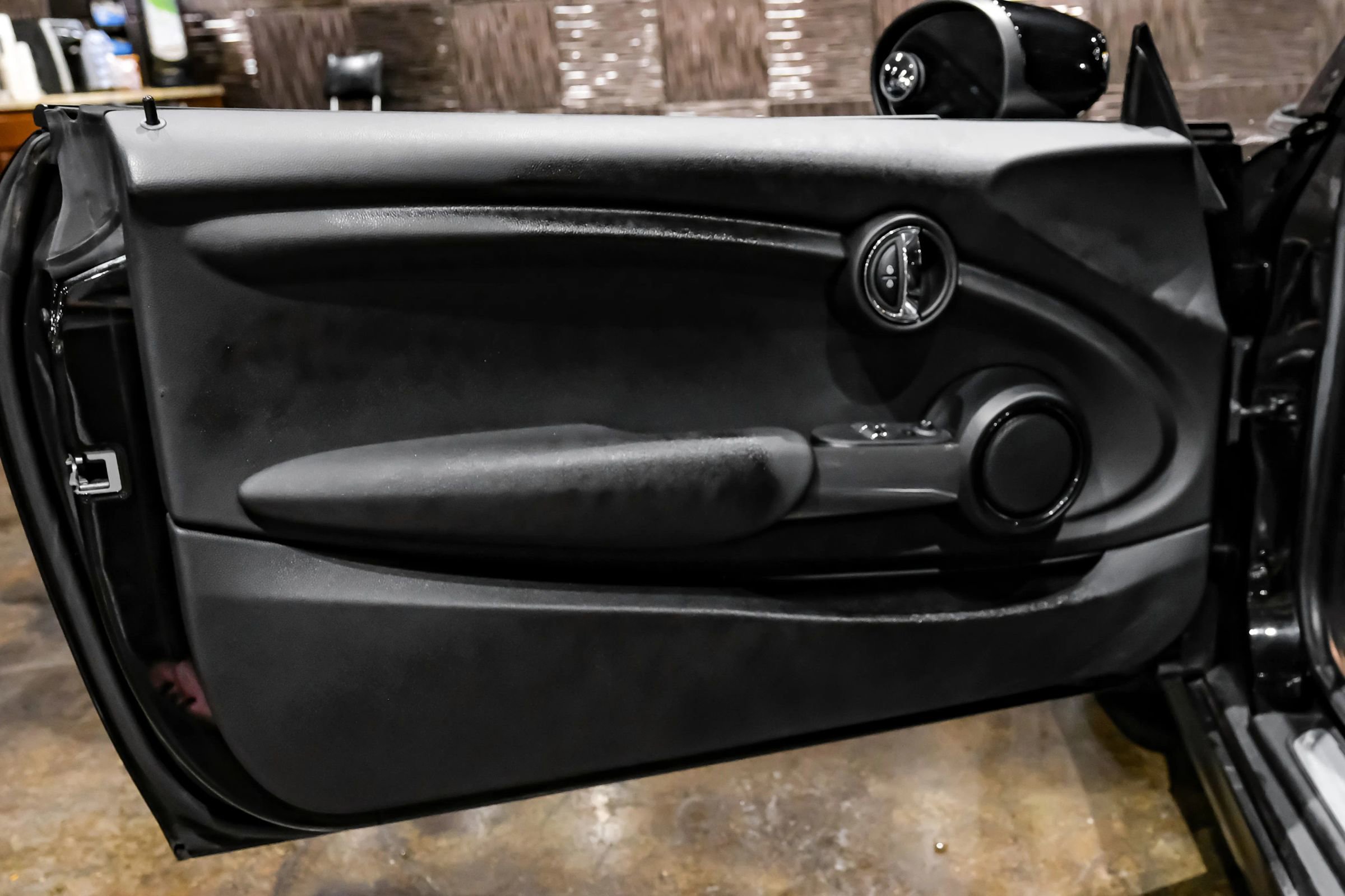 Used 2021 MINI Cooper 2-Door Hardtop FWD image 30