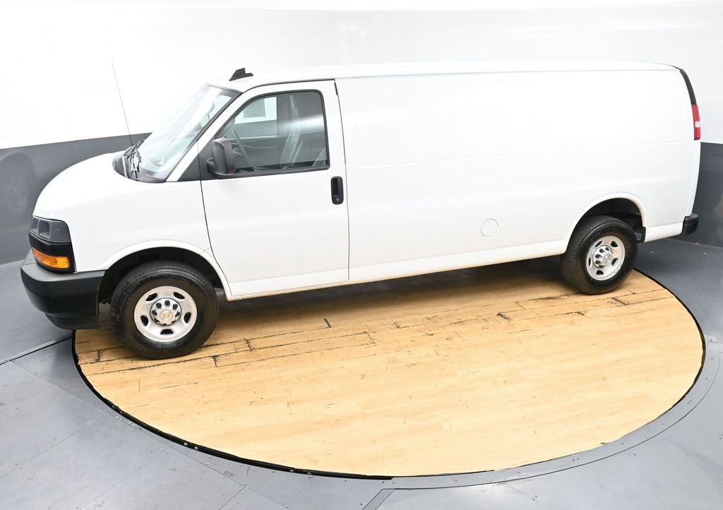 Used 2024 Chevrolet Express 3500 Extended w/ Driver Convenience Package image 43