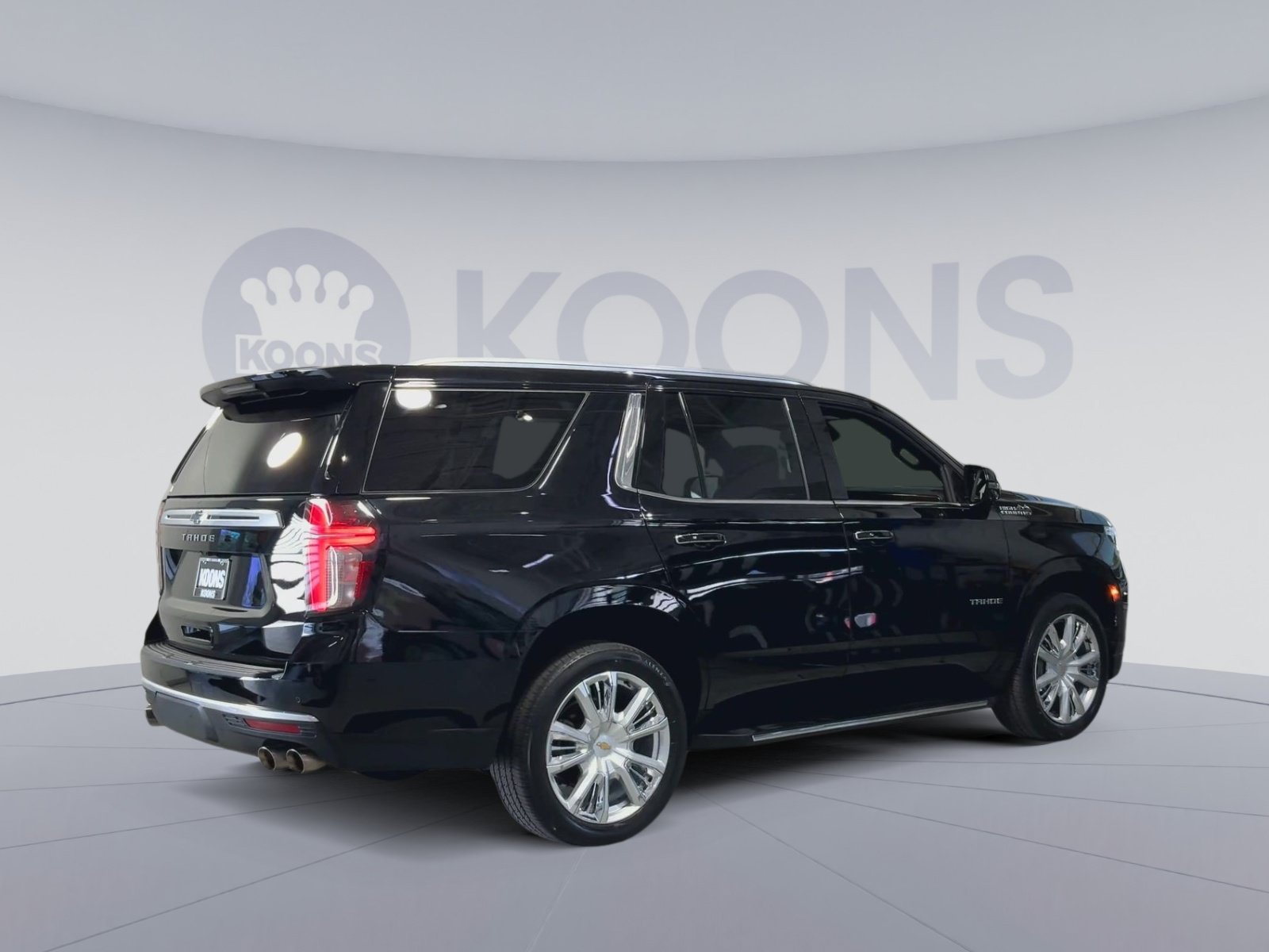 Used 2023 Chevrolet Tahoe High Country AWD/4WD image 11