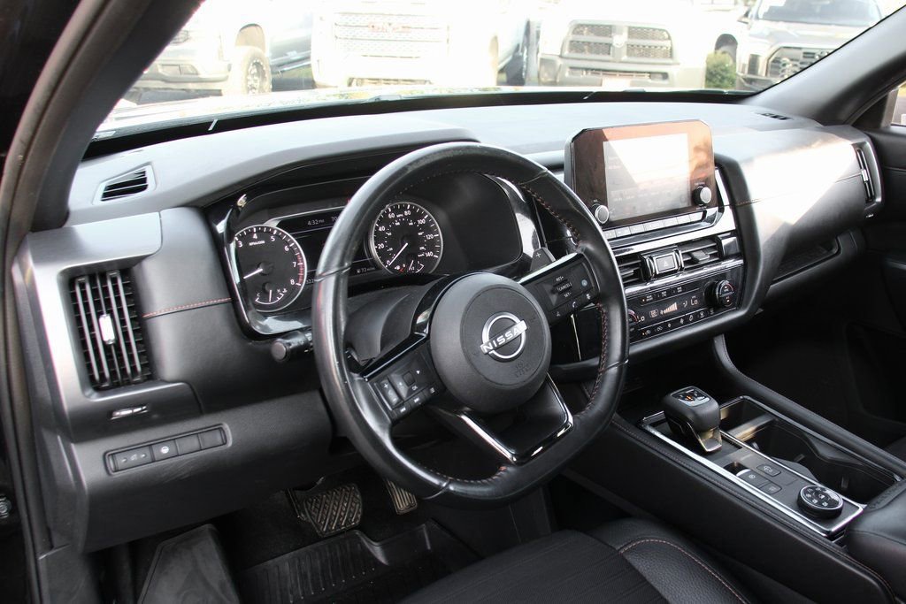 Used 2023 Nissan Pathfinder Rock Creek AWD/4WD image 17