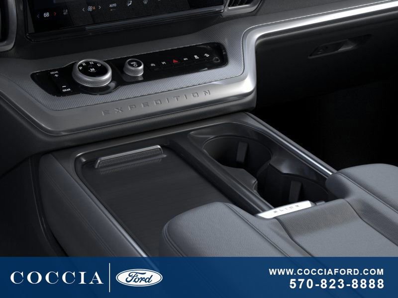 New 2026 Ford Expedition Active image 15