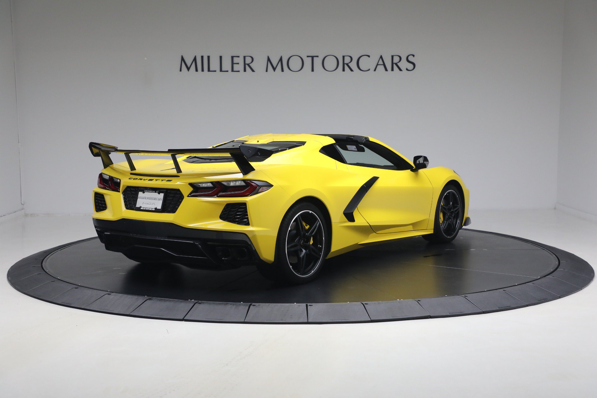 Used 2025 Chevrolet Corvette Stingray Coupe w/ Battery Protection Package RWD image 8